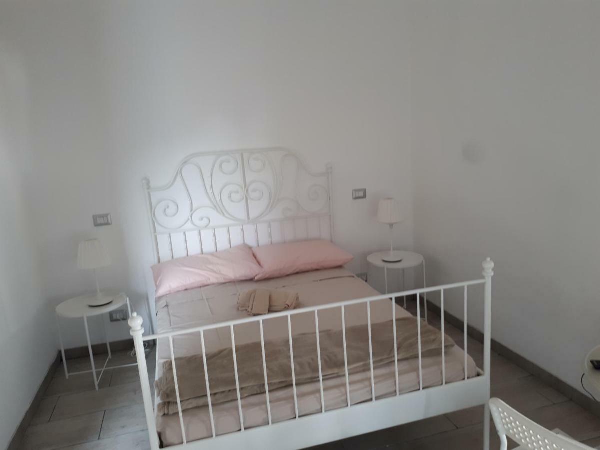 La Casa Di Mango E Pistacchio Hotel เซกราเต ภายนอก รูปภาพ
